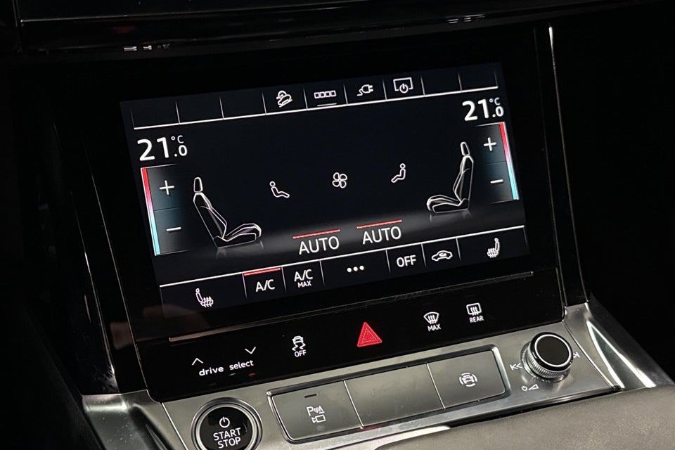 Audi Q8 e-tron 55 S-line quattro 5d