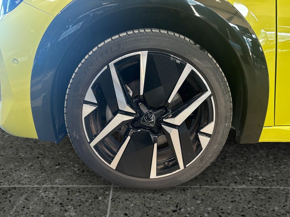 Peugeot e-208 54 GT 5d