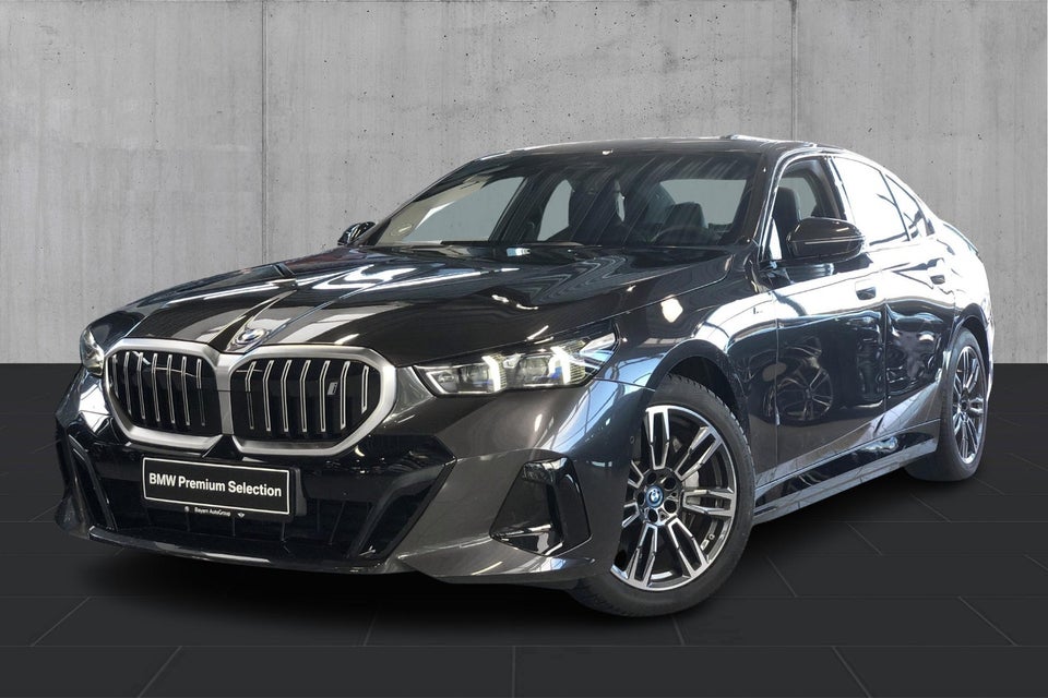 BMW i5 eDrive40 M-Sport 4d