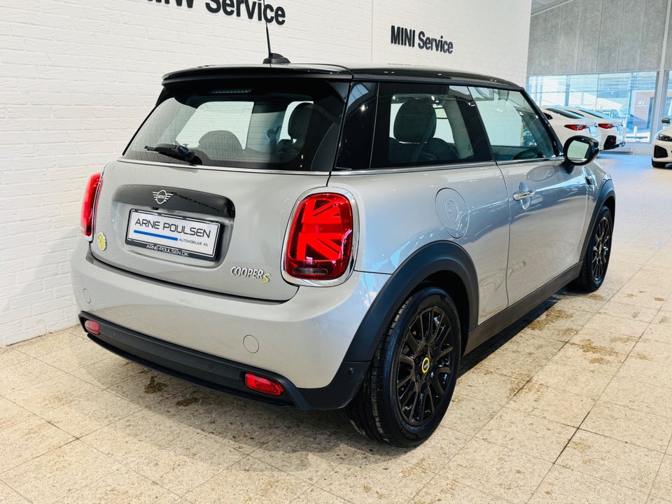 MINI Cooper SE Classic Trim 3d