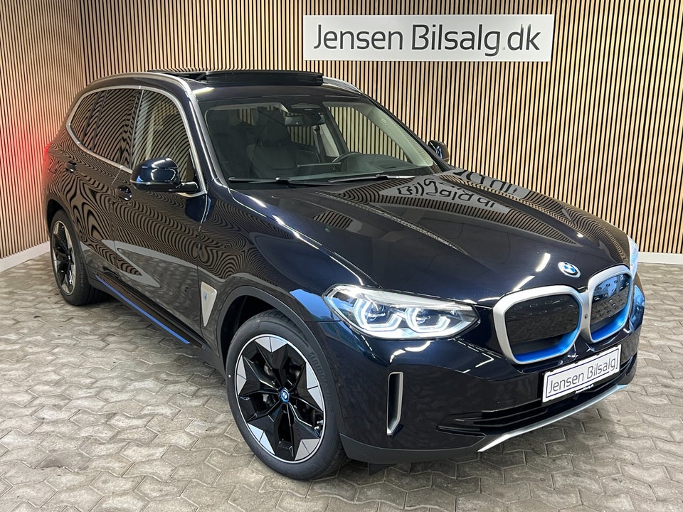 BMW iX3 Charged Impressive 5d