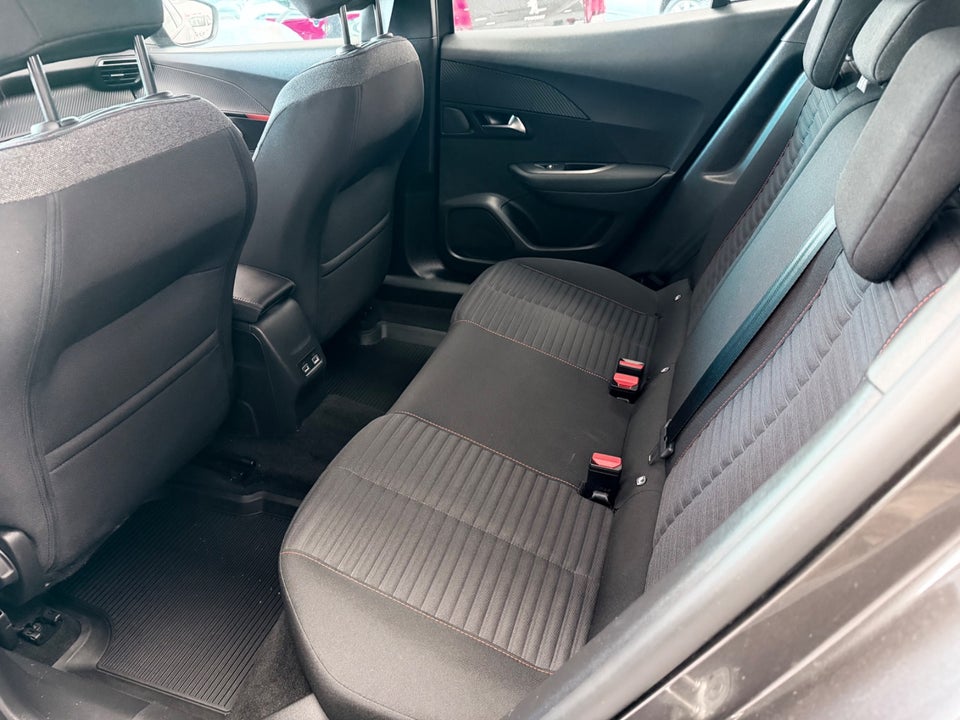 Peugeot 2008 1,2 PureTech 130 Active Pack EAT8 5d