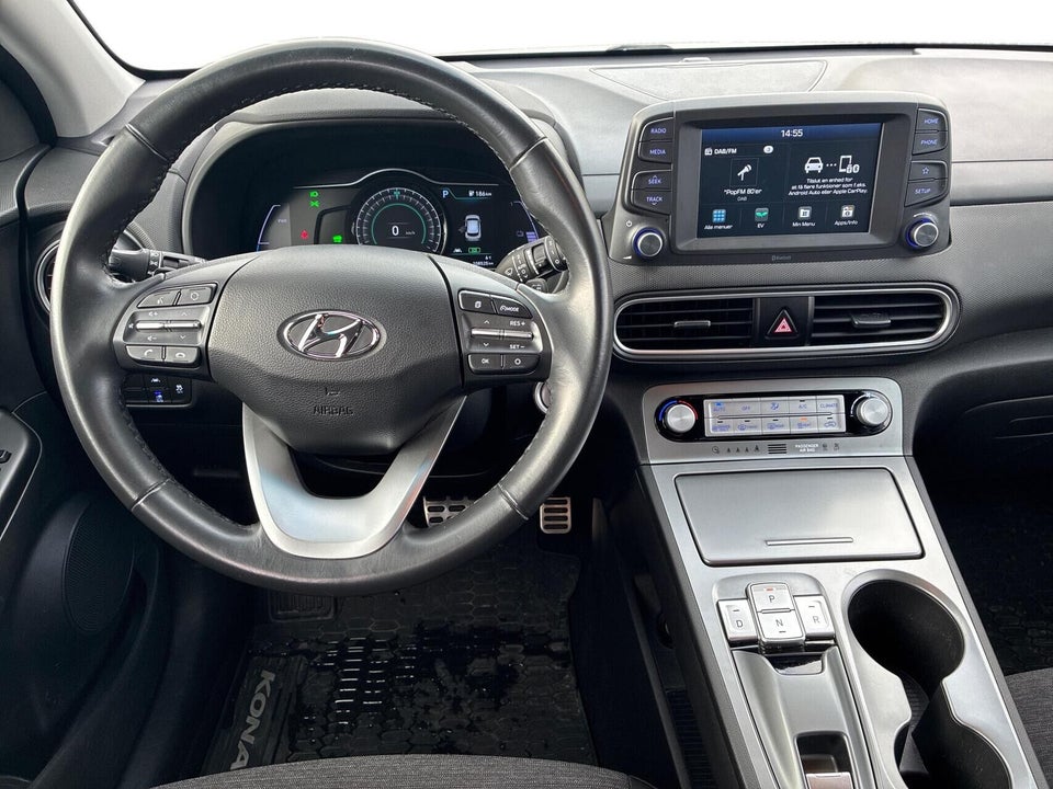 Hyundai Kona 64 EV Essential 5d