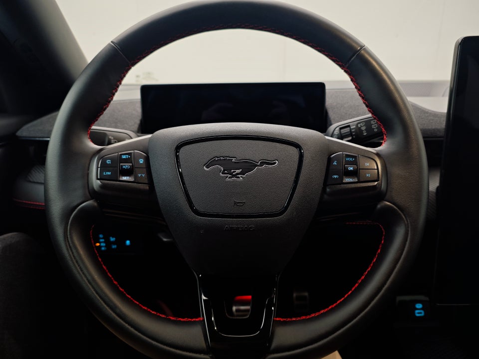 Ford Mustang Mach-E 75 Premium Standard Range AWD 5d