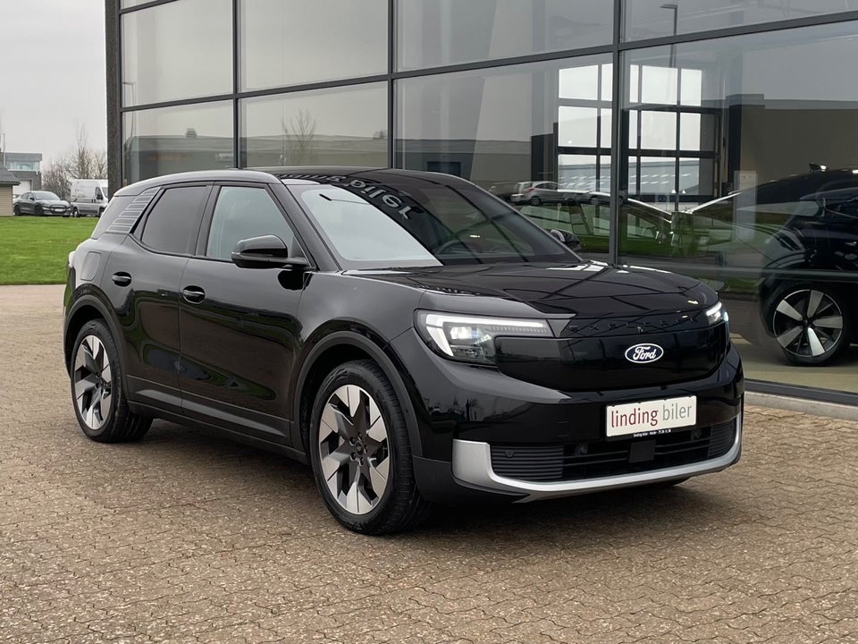 Ford Explorer 82 Premium Extended Range 5d