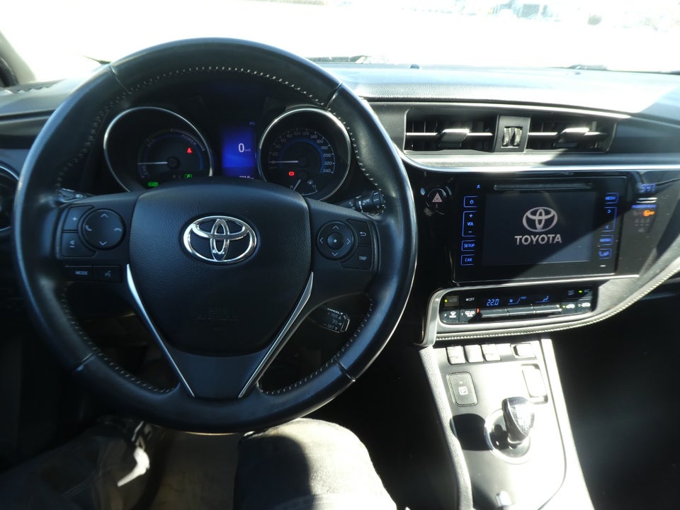 Toyota Auris 1,8 Hybrid H2 Comfort Touring Sports CVT 5d