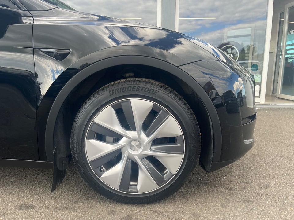 Tesla Model Y Long Range AWD 5d