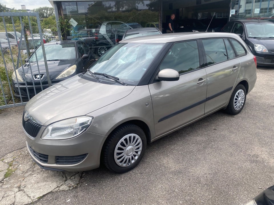 Skoda Fabia 1,2 12V Ambiente Combi 5d