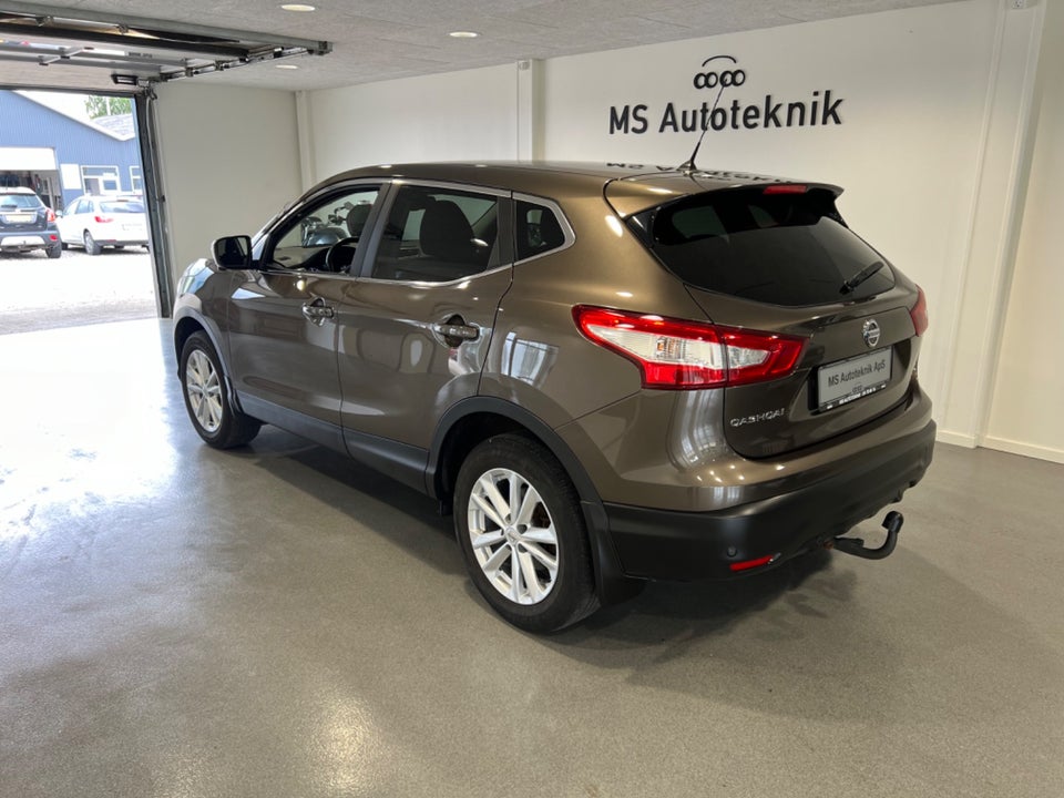 Nissan Qashqai 1,2 Dig-T 115 N-Connecta 5d