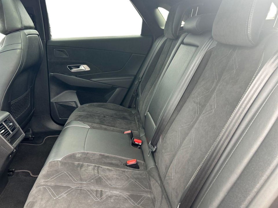 DS DS 7 CrossBack 1,6 PureTech 180 Performance Line Pack EAT8 5d