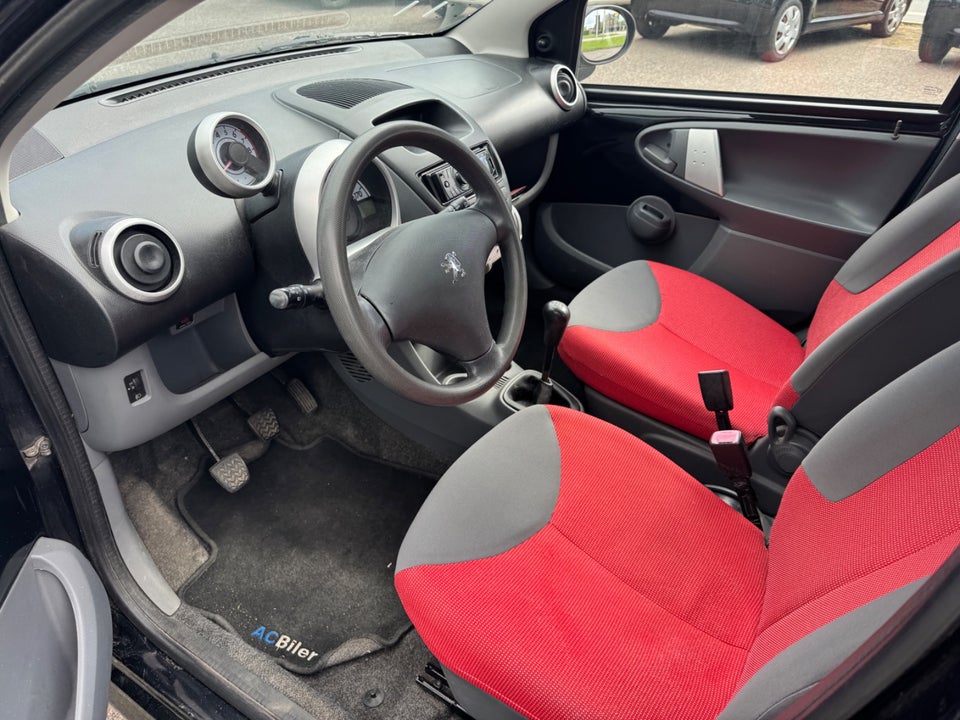 Peugeot 107 1,0 Active 5d