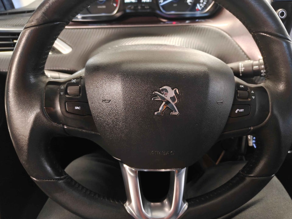 Peugeot 2008 1,2 VTi 82 Active Motion 5d