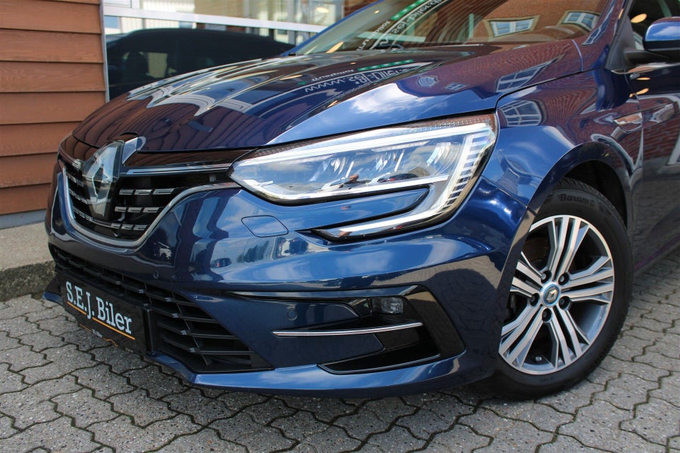 Renault Megane IV 1,6 E-Tech Intens Sport Tourer 5d