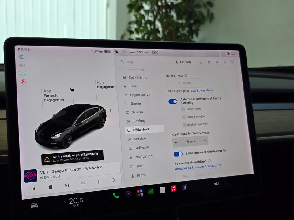 Tesla Model 3 Long Range AWD 4d