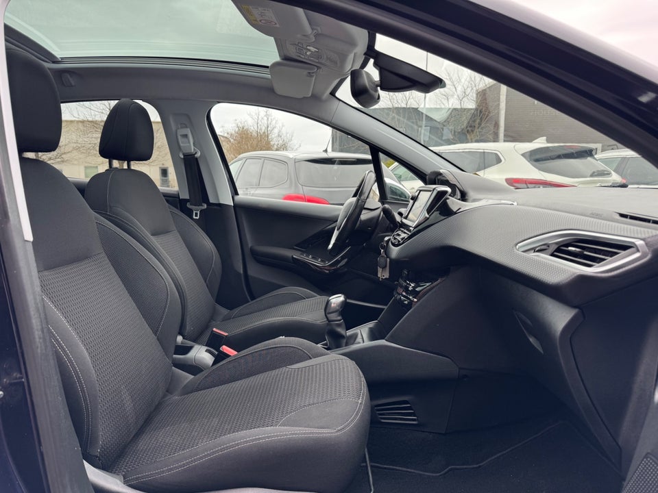 Peugeot 208 1,6 BlueHDi 100 Allure Sky 5d