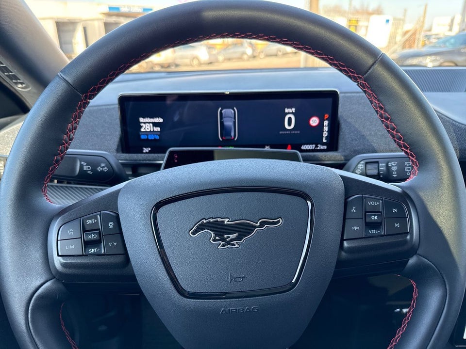 Ford Mustang Mach-E 91 Extended Range AWD 5d