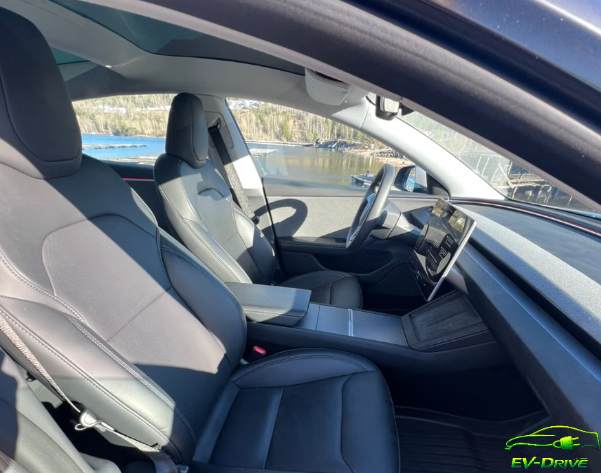 Tesla Model 3 RWD 4d