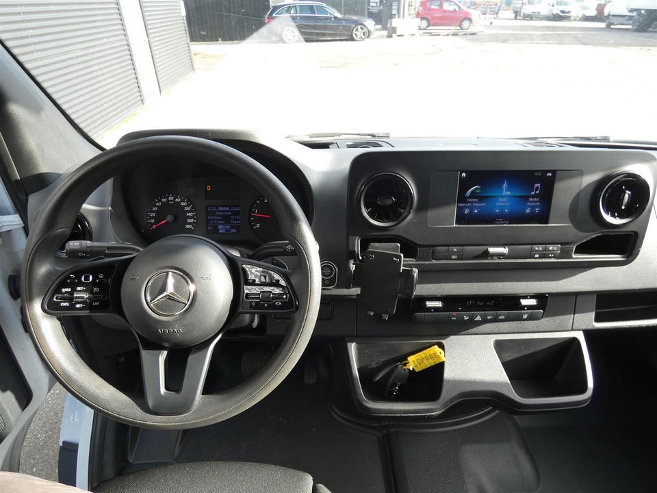 Mercedes Sprinter 316 2,2 CDi A2 Kassevogn aut. RWD