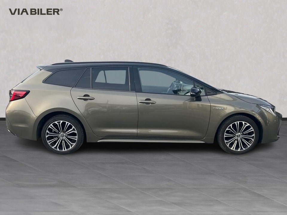 Toyota Corolla 1,8 Hybrid H3 Premium Touring Sports MDS 5d