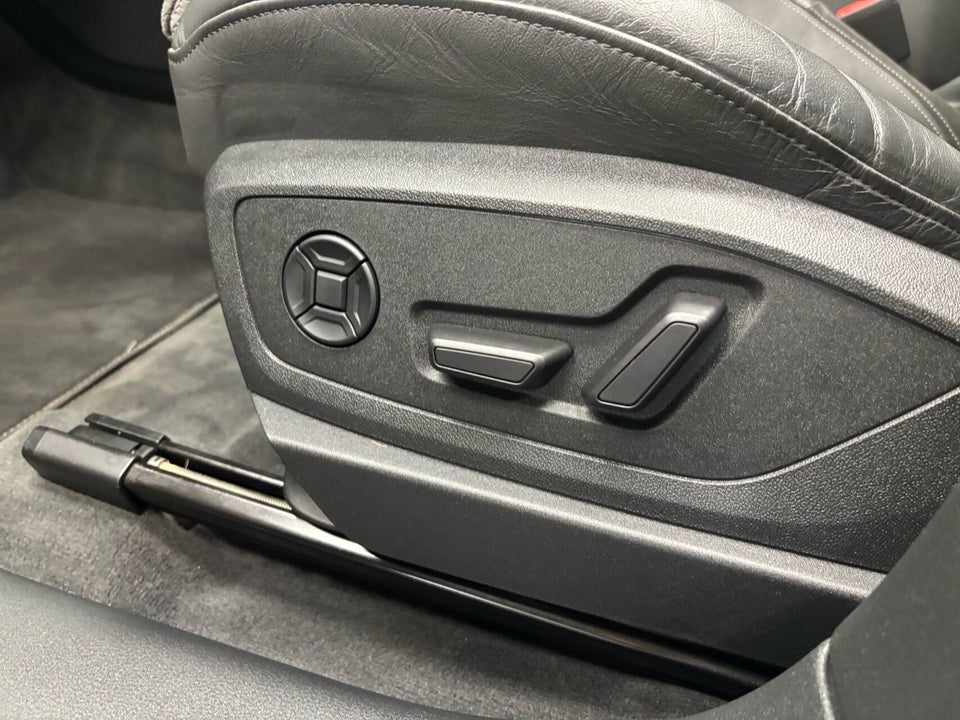 Audi e-tron 50 S-line Prestige Sportback quattro 5d