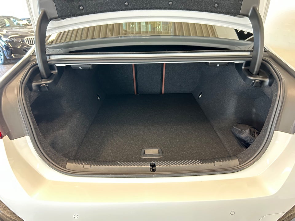 BMW i5 eDrive40 Fully Charged M-Sport 4d