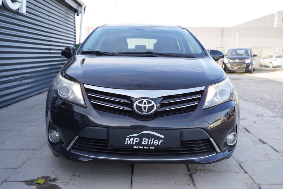 Toyota Avensis 1,8 VVT-i T2 stc. 5d