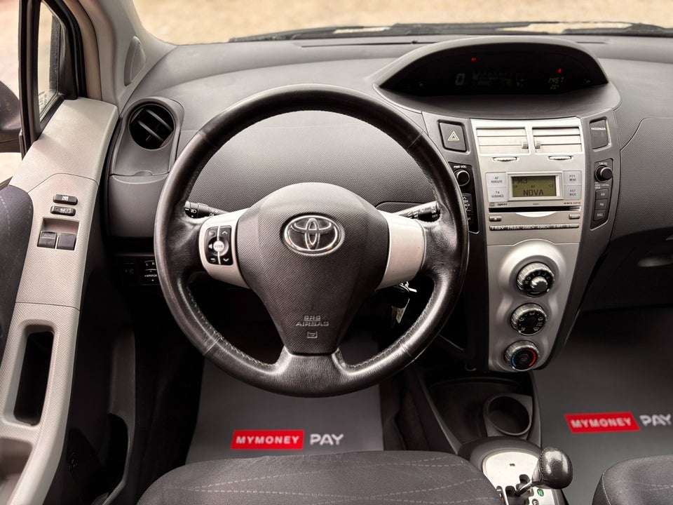 Toyota Yaris 1,3 Luna M/M 5d