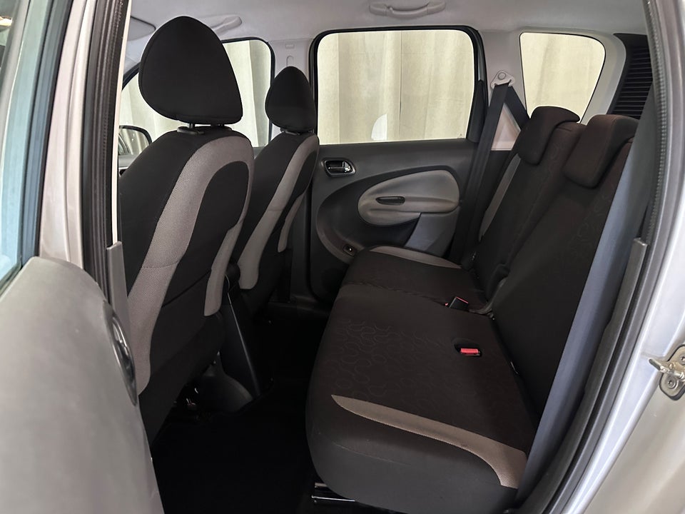 Citroën C3 Picasso 1,6 e-HDi 90 Seduction E6G 5d