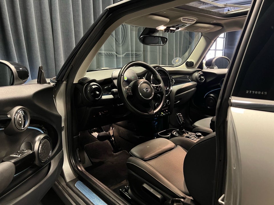 MINI Cooper SE Edition Premium Plus 3d