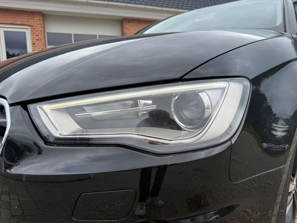 Audi A3 2,0 TDi 150 Ambition S-tr. 4d