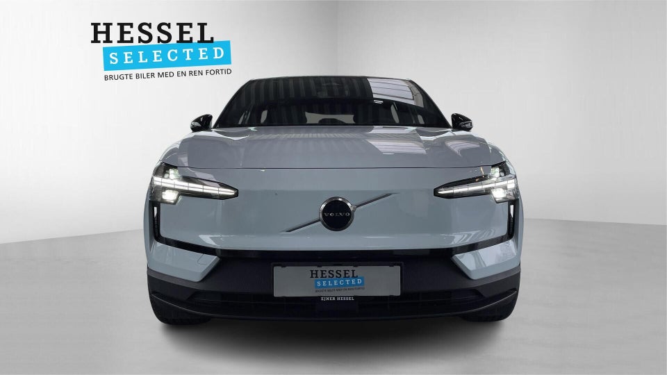 Volvo EX30 Extended Range Plus 5d