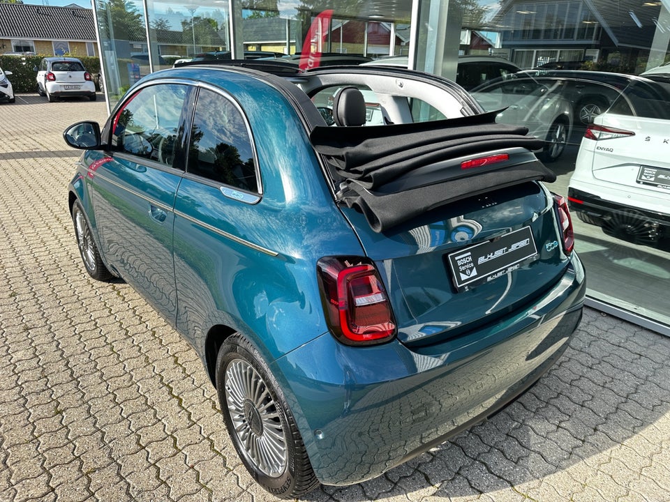 Fiat 500e 42 Icon Cabrio 2d