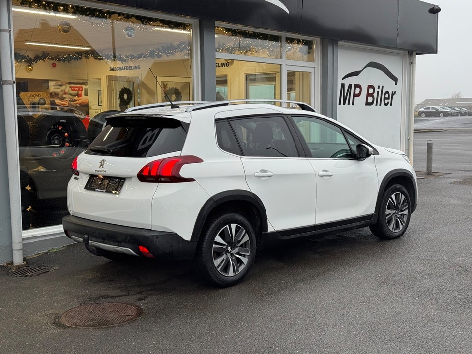 Peugeot 2008 1,5 BlueHDi 100 Allure Sky 5d