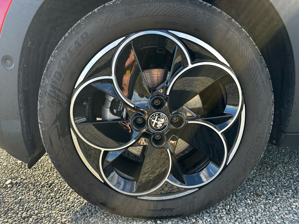 Alfa Romeo Junior Elettrica Speciale 5d