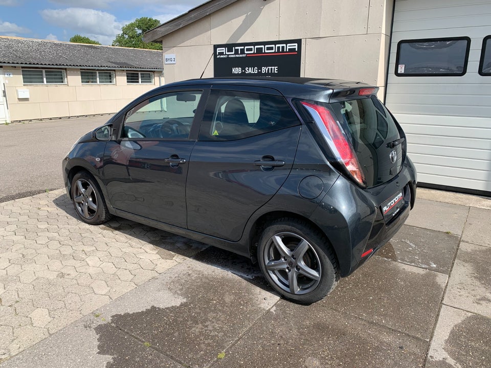 Toyota Aygo 1,0 VVT-i x-sky 5d