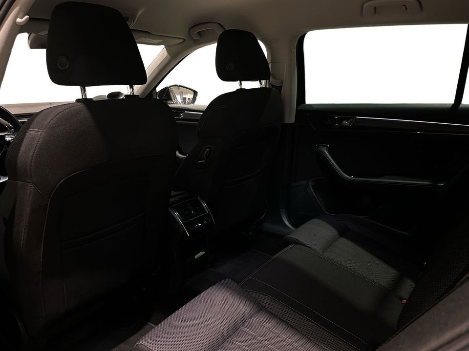 Skoda Superb 1,4 TSi iV Plus Combi DSG 5d