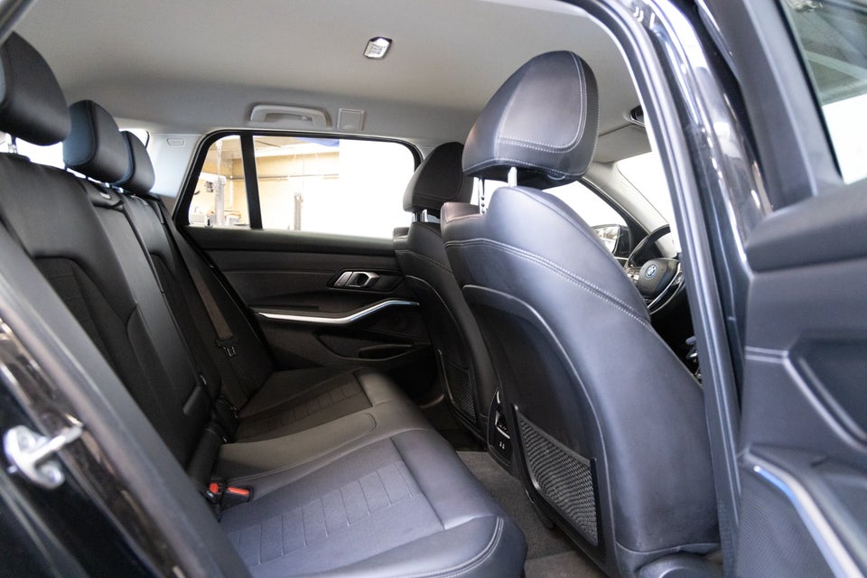 BMW 330e 2,0 Touring Sport Line aut. 5d