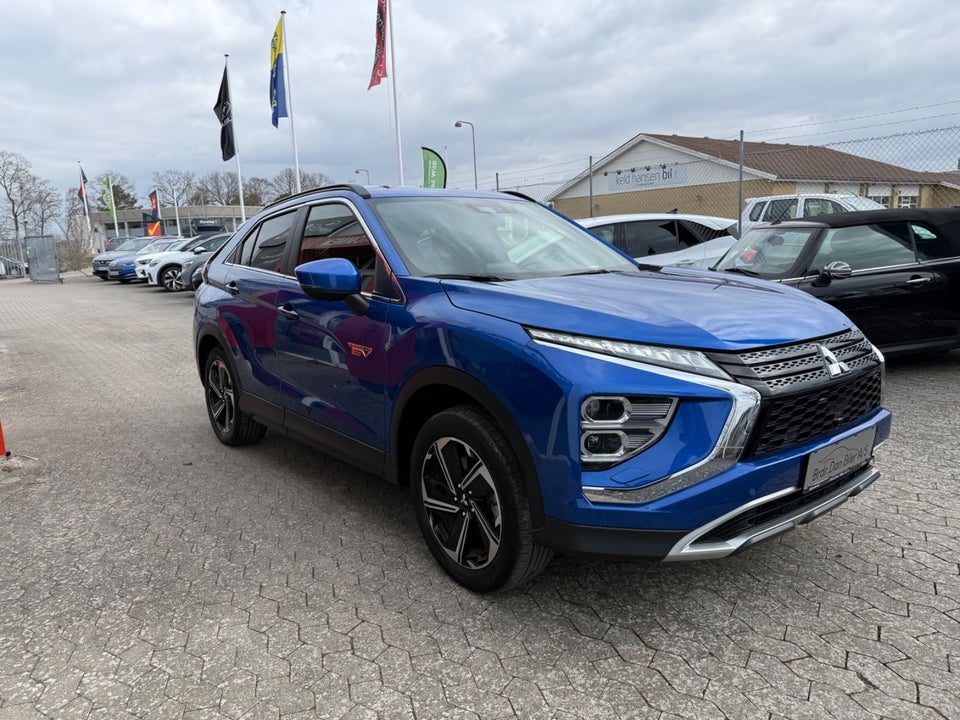 Mitsubishi Eclipse Cross 2,4 PHEV Intense CVT 4WD 5d