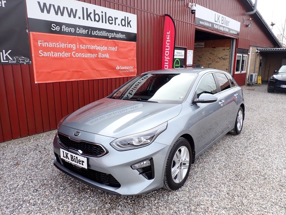 Kia Ceed 1,4 T-GDi Attraction 5d