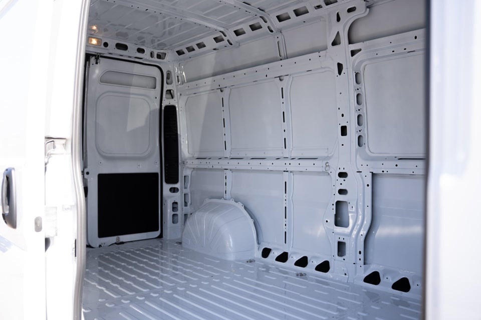 Peugeot e-Boxer 435 110 L3H2 Premium