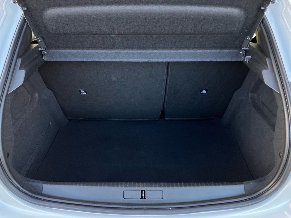 Peugeot e-208 50 Allure 5d