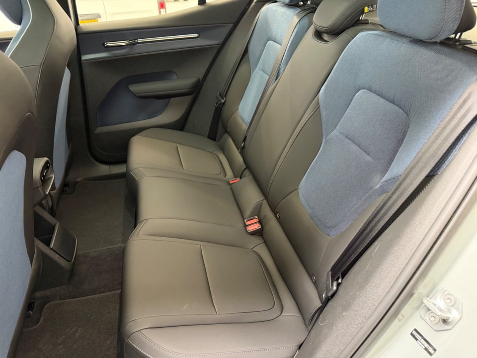 Volvo EX30 Extended Range Ultra 5d