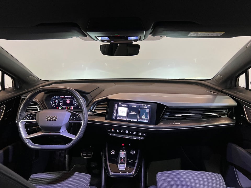 Audi Q4 e-tron 40 S-line 5d