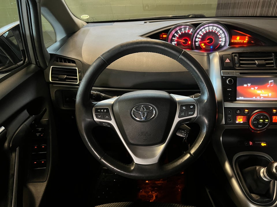 Toyota Verso 1,6 D-4D T2 Touch 7prs 5d