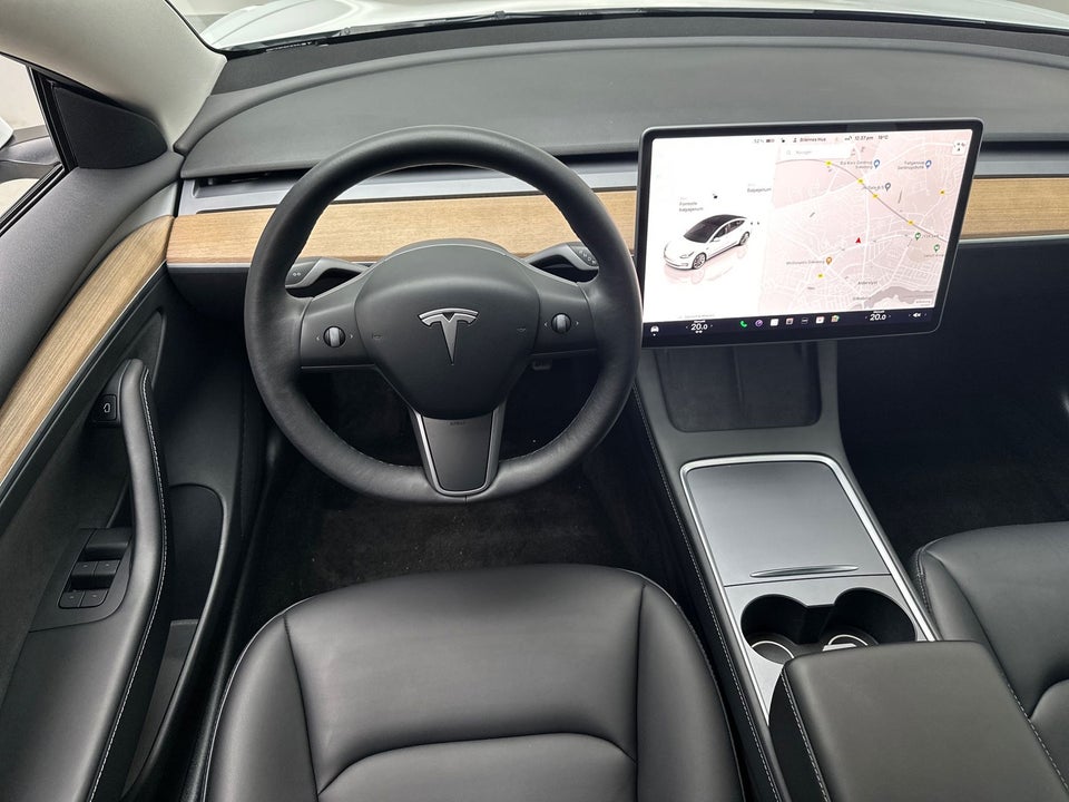 Tesla Model 3 Long Range AWD 4d