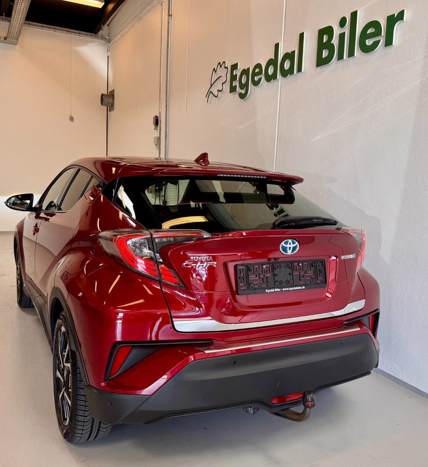 Toyota C-HR 1,8 Hybrid C-LUB Premium Selected CVT 5d