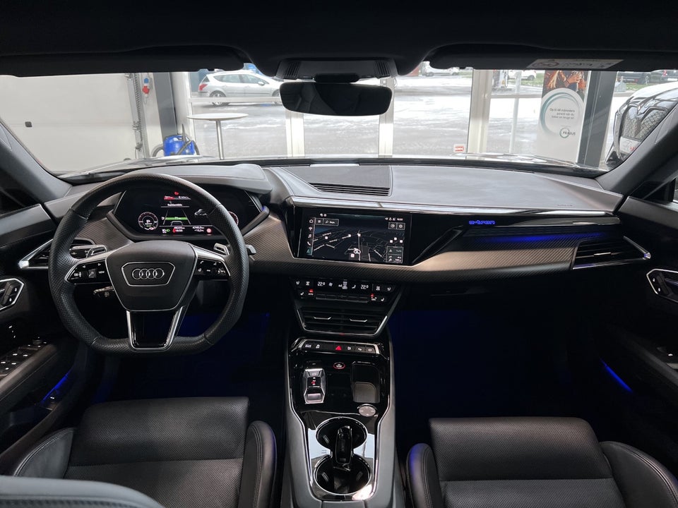 Audi e-tron GT quattro 4d
