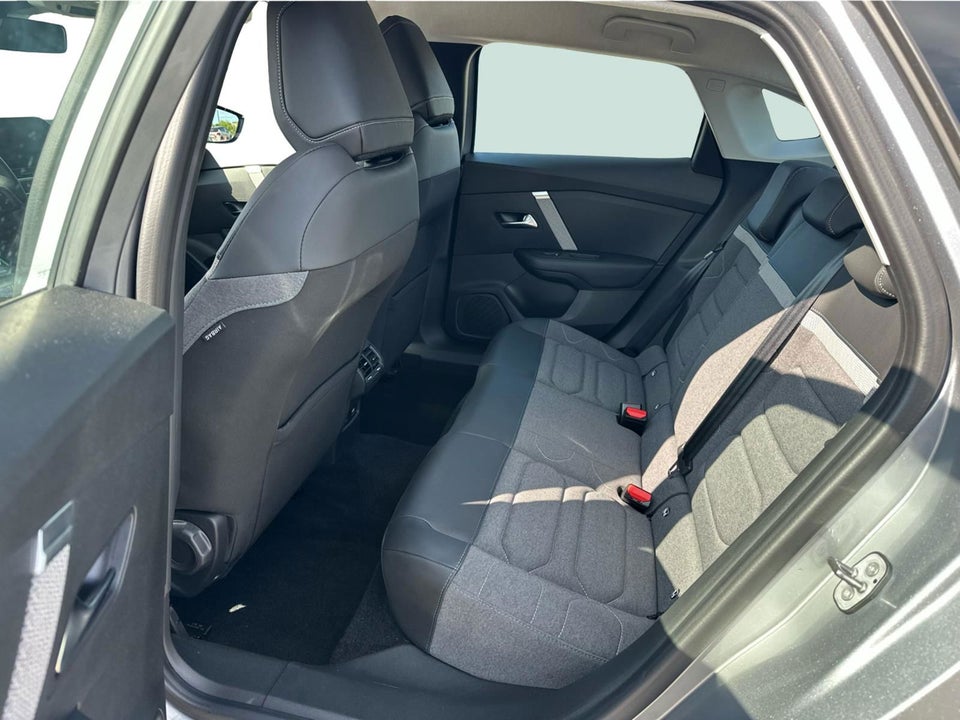 Citroën ë-C4 X 50 Concorde Premiere Pack 4d