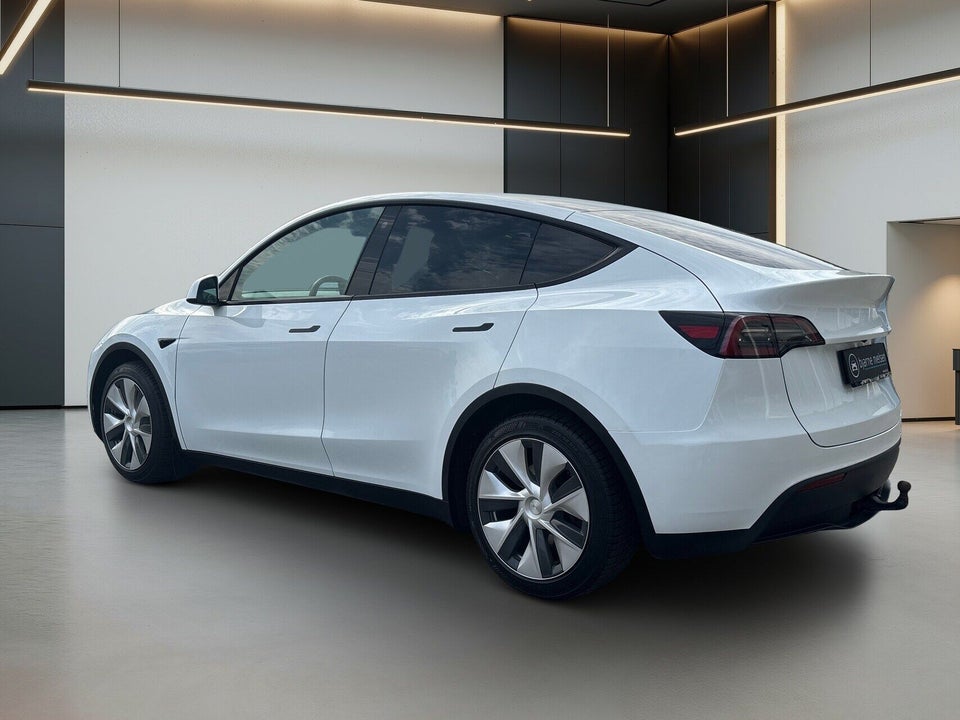 Tesla Model Y RWD 5d