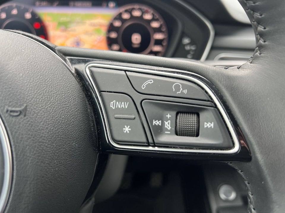 Audi A4 40 TFSi Sport S-tr. 4d